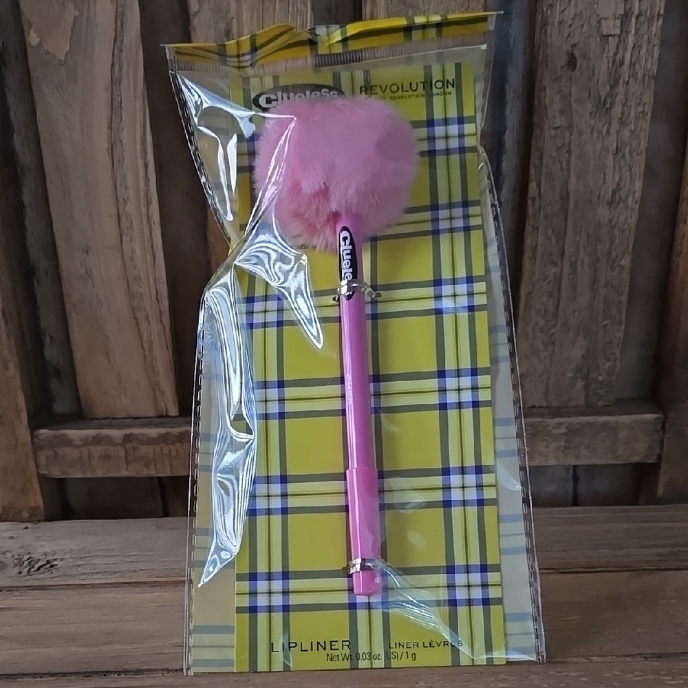 Revolution Clueless LipLiner-Cher